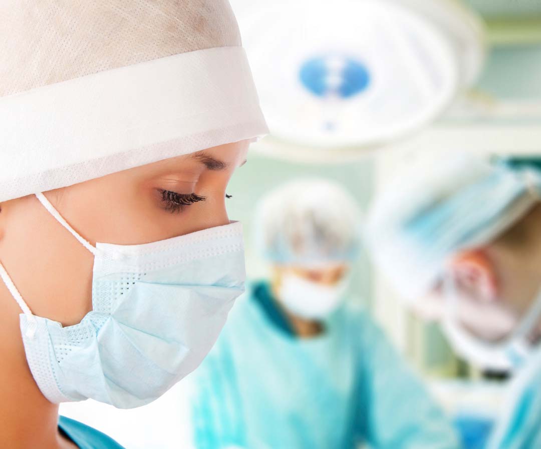 Chirurgische Maske mit Gummi, grün - Packung à 50 Stück