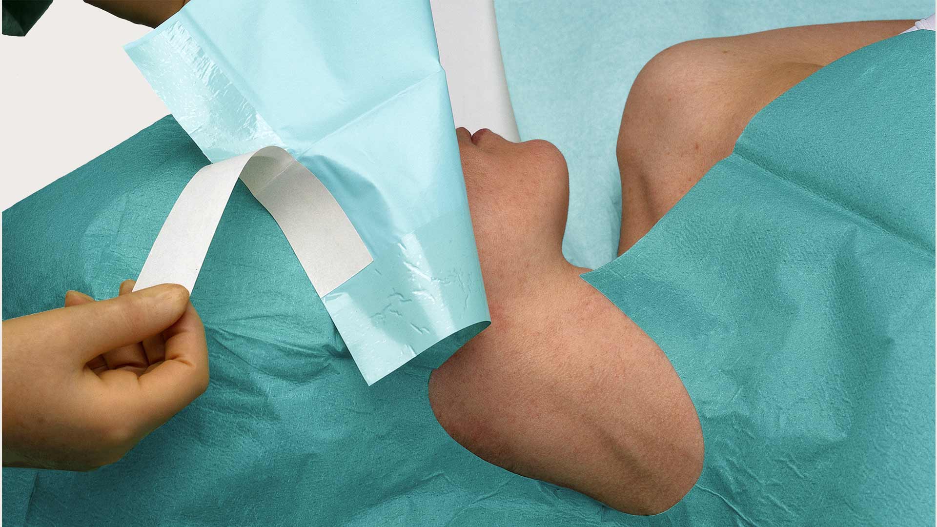 Lochtücher selbstklebend 50 x 60 cm - Packung à 100 Stück