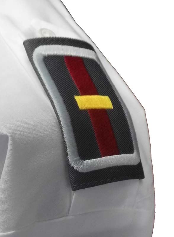 DRK Hemd 1/1 mit Schulterklappen in weiß